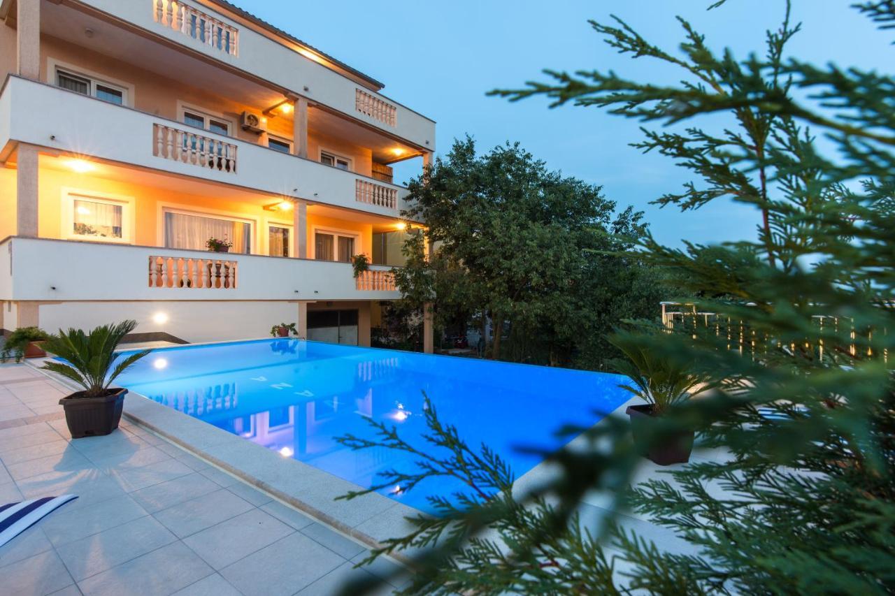 Apartments With Pool Ivana Krk Крк Экстерьер фото